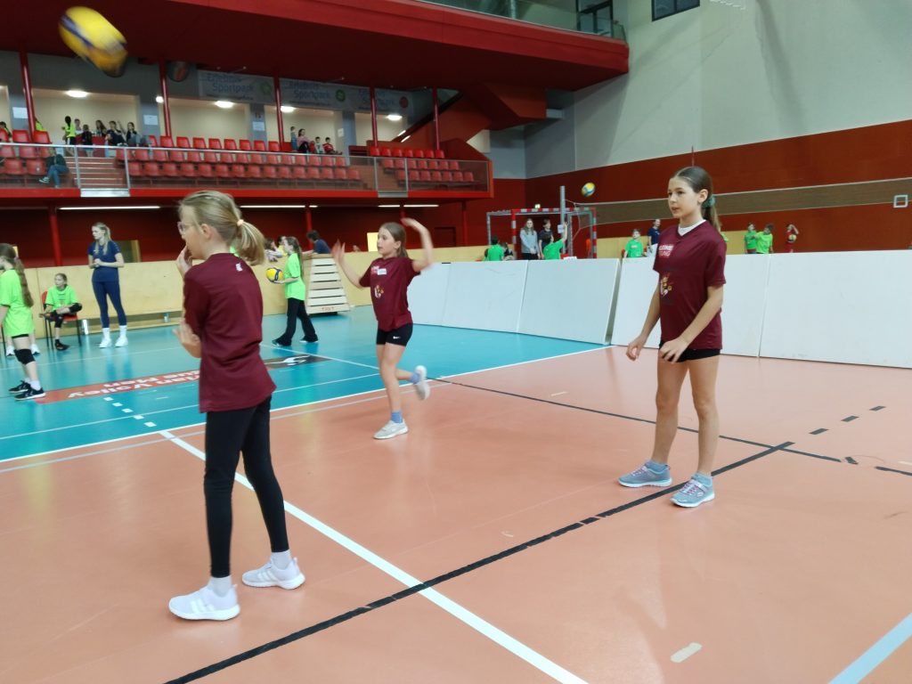 202605-3b4b-volleyball